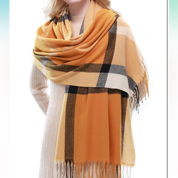 Gorgeous Fall Colors Shawl/Wrap/Scarf With Frindge💛🧡 - Picture 4 of 6